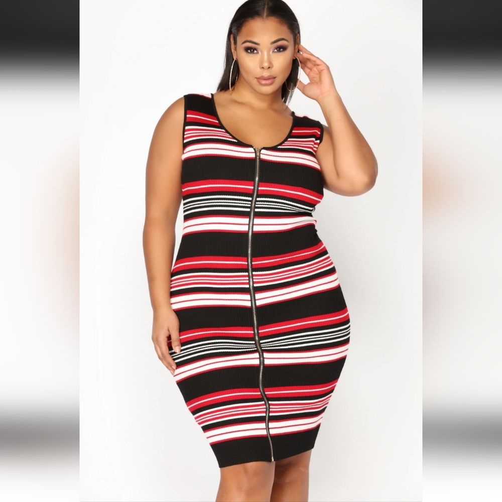 Alessia Knit Dress - Picture 2 of 7
